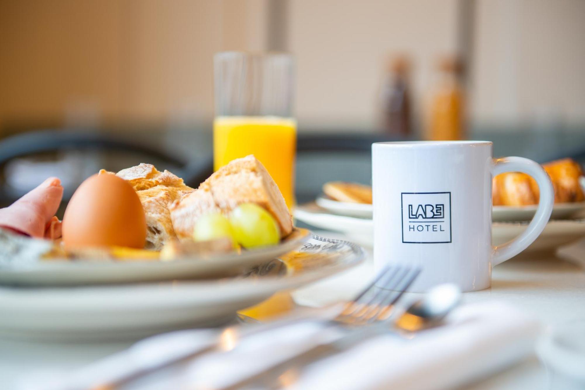 Labe Hotel Tours Centre Gare Eksteriør billede